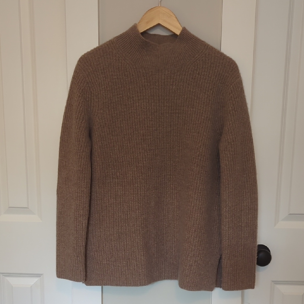 Banana Republic Cashmere Sweater